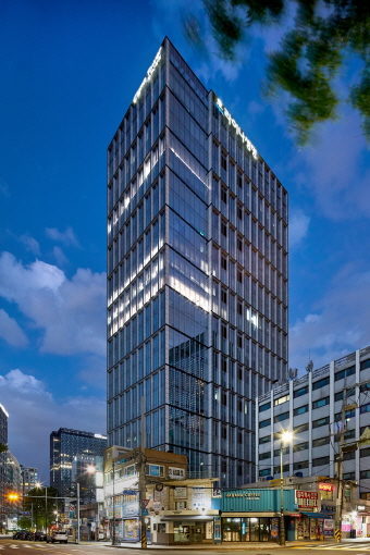 CIGNA TOWER _ OFFICE BUILDING